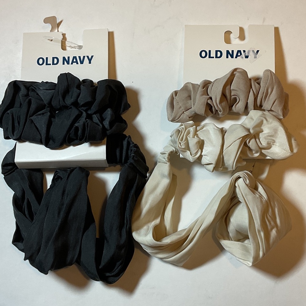 Old Navy Scrunchies/Headband Set Beige